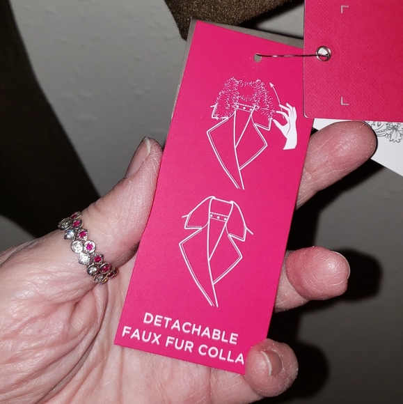 Vince Camuto Olive Coat with Detachable Collar women's size  S  NWT - Picture 11 of 16